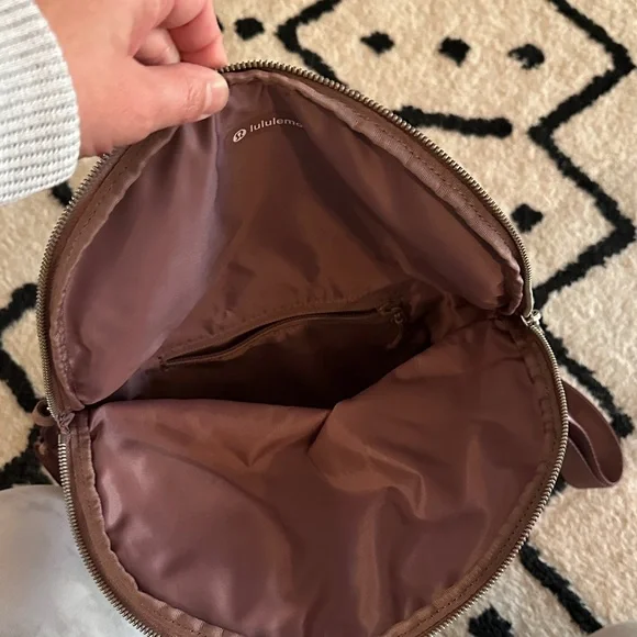 Lululemon Athletica Dusty Pink Shoulder Bag - Picture 3 of 5